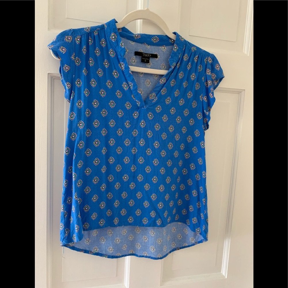 Periwinkle short sleeve blouse